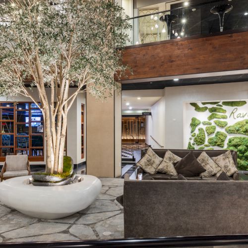 VOCO Laguna Hills